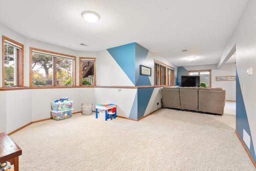 1565 Dell Place, Owatonna, MN 55060