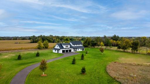 8800 Grace Lane N, Loretto, MN 55357