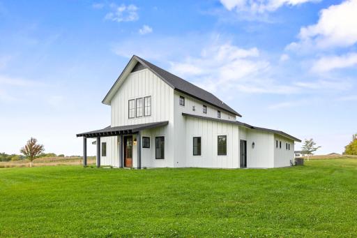 8800 Grace Lane N, Loretto, MN 55357