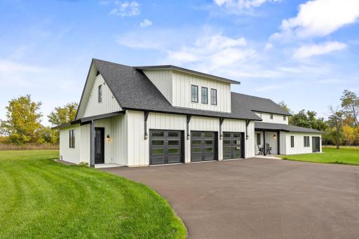 8800 Grace Lane N, Loretto, MN 55357