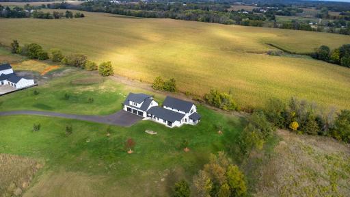 8800 Grace Lane N, Loretto, MN 55357