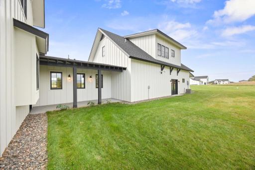 8800 Grace Lane N, Loretto, MN 55357