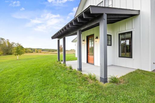 8800 Grace Lane N, Loretto, MN 55357