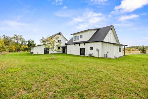8800 Grace Lane N, Loretto, MN 55357