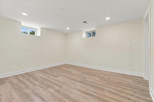 8616 1st Avenue S, Bloomington, MN 55420
