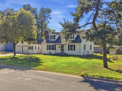 8616 1st Avenue S, Bloomington, MN 55420