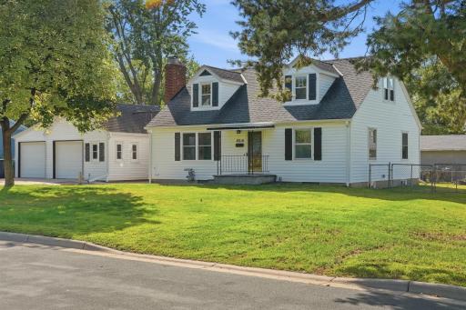 8616 1st Avenue S, Bloomington, MN 55420