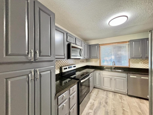 1414 W Danube Road, Minneapolis, MN 55432