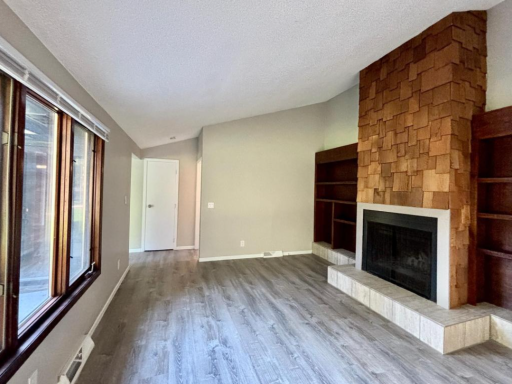 1414 W Danube Road, Minneapolis, MN 55432
