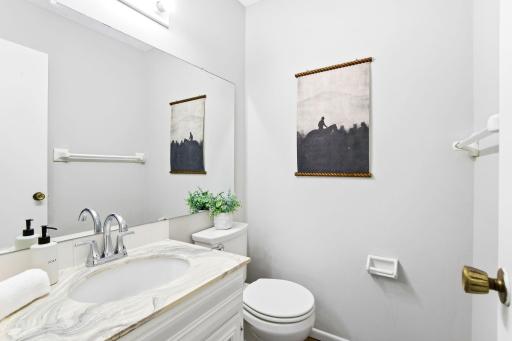 1207 Trailwood S, Hopkins, MN 55343