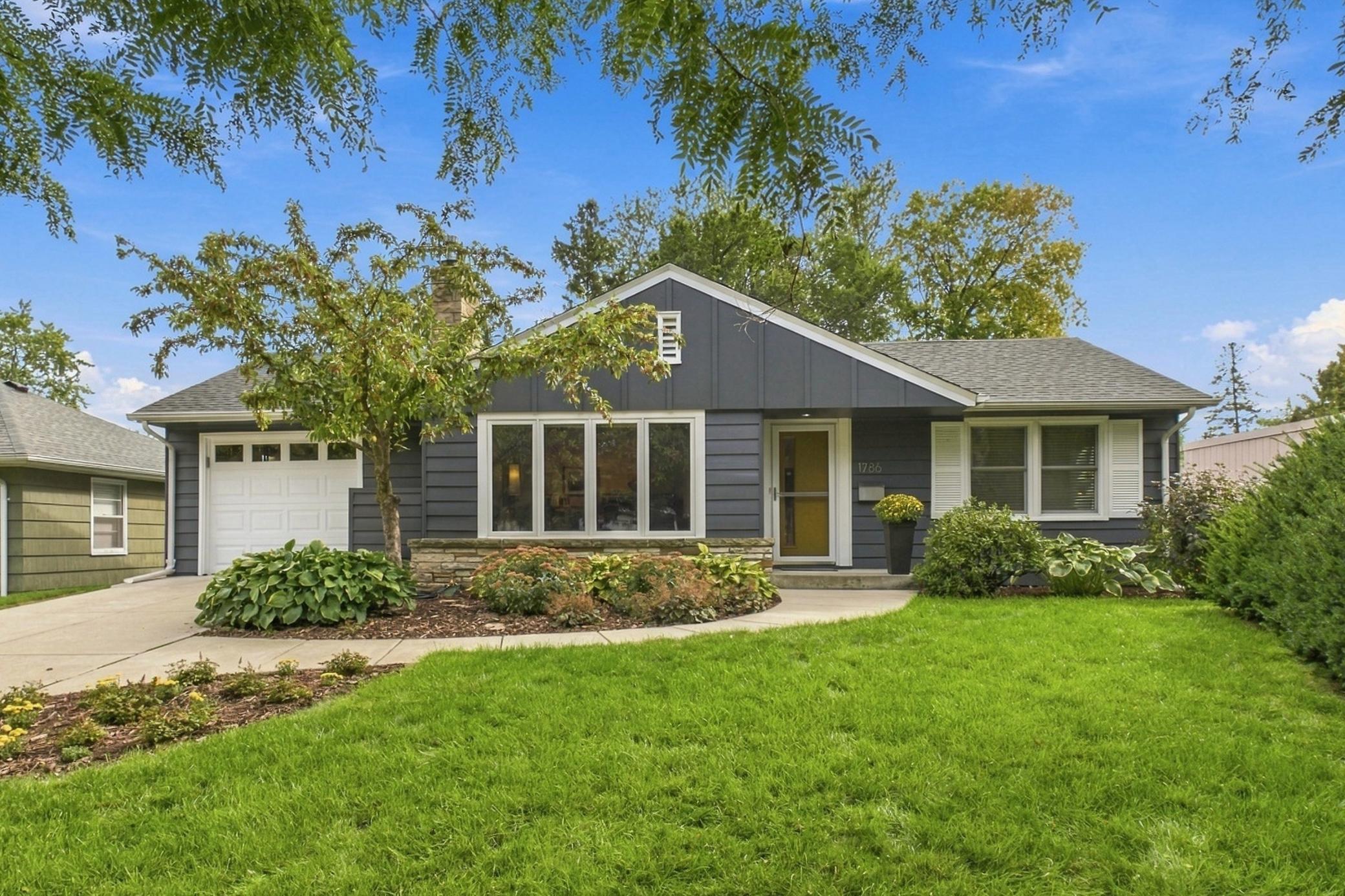 2-print-Exteriors_1786_W_Saunders_Ave_021.jpg