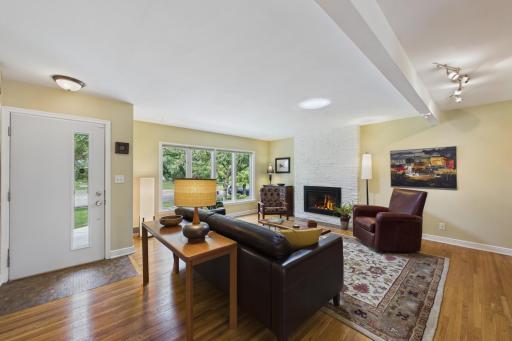 1786 Saunders Avenue, Saint Paul, MN 55116