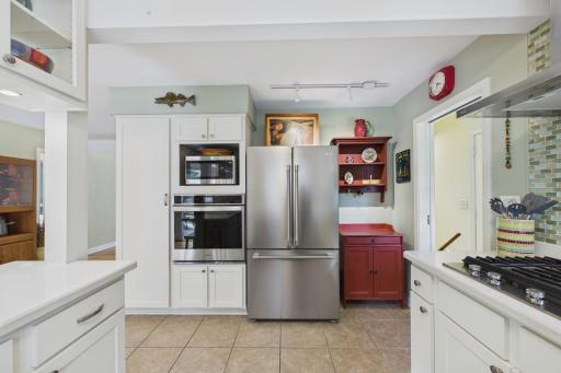 1786 Saunders Avenue, Saint Paul, MN 55116