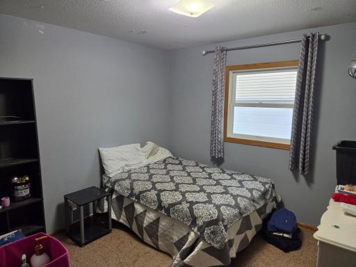 1445 18th Street S, Fargo, ND 58103