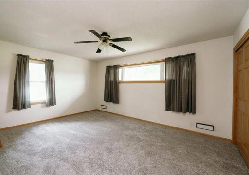 5173 Shadowwood Drive NE, Sauk Rapids, MN 56379