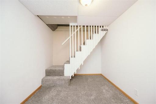5173 Shadowwood Drive NE, Sauk Rapids, MN 56379