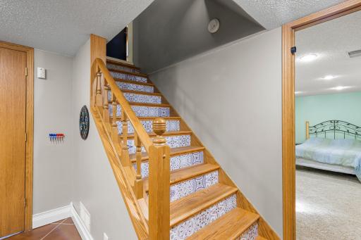 2508 W 140th Street, Burnsville, MN 55337