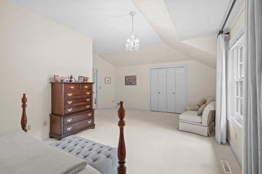 9340 W Bush Lake Road, Bloomington, MN 55438