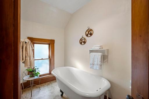 221 8th Street W, Hastings, MN 55033