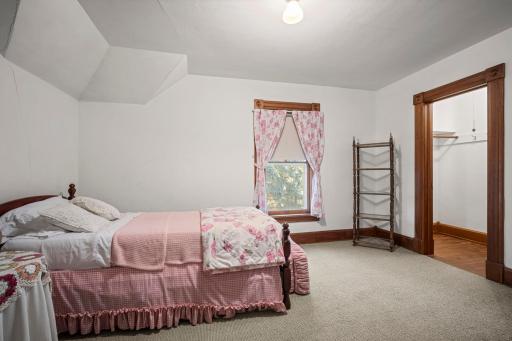221 8th Street W, Hastings, MN 55033