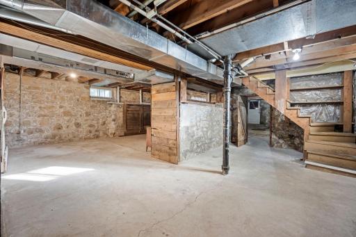 221 8th Street W, Hastings, MN 55033