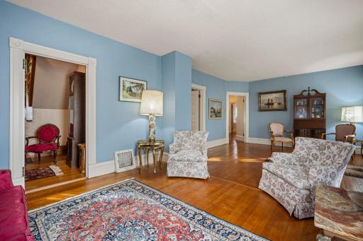 221 8th Street W, Hastings, MN 55033