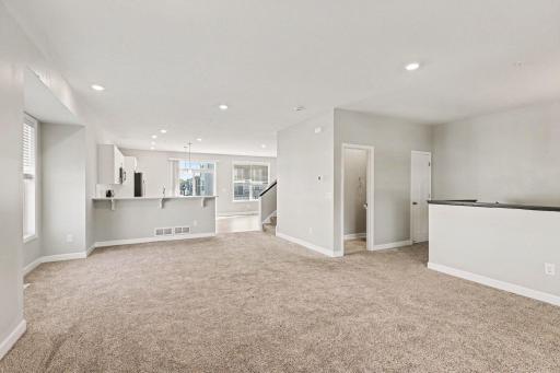 7528 38th Street N, Oakdale, MN 55128