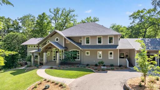 4400 Ettenmoor Lane SW, Rochester, MN 55902