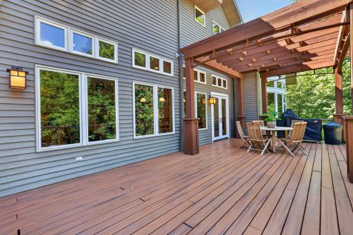 4400 Ettenmoor Lane SW, Rochester, MN 55902