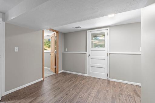 2413 W 107th Street, Bloomington, MN 55431
