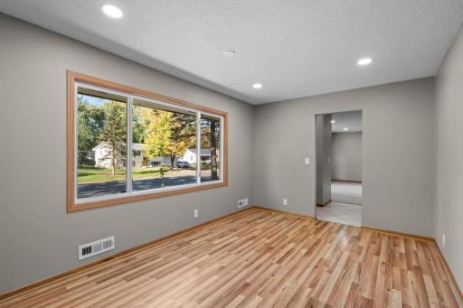2413 W 107th Street, Bloomington, MN 55431