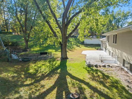 2413 W 107th Street, Bloomington, MN 55431