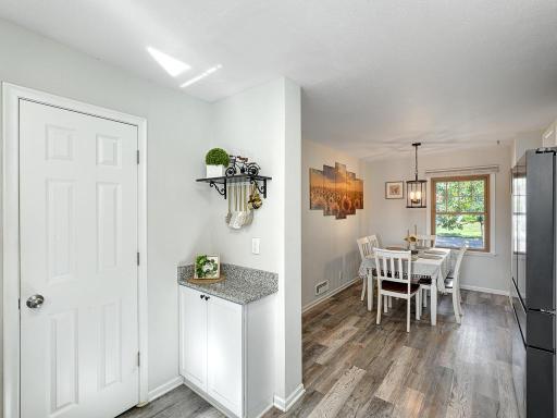 8 - Kitchen.jpg