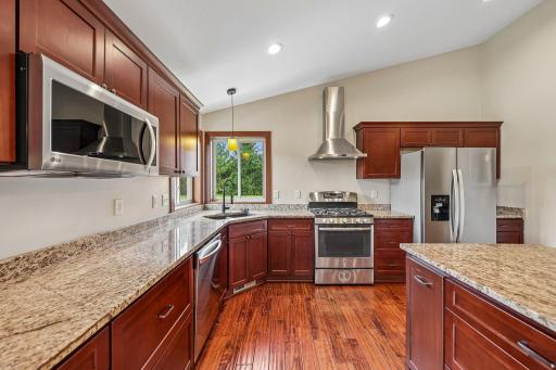 23 Hilltop Road, Houlton, WI 54082