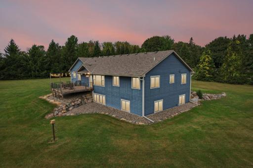 23 Hilltop Road, Houlton, WI 54082