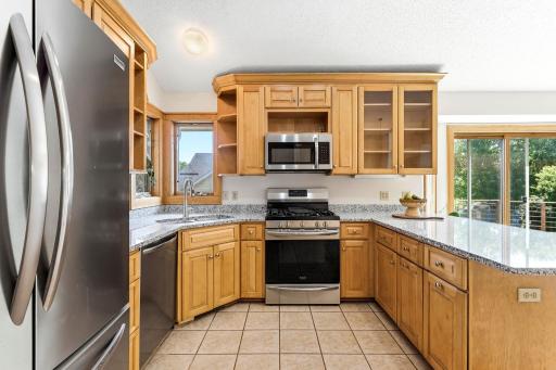 8843 Blackoaks Lane N, Maple Grove, MN 55311