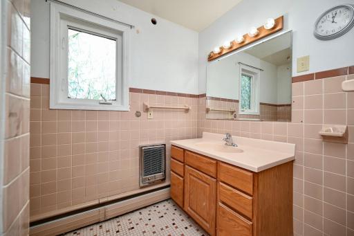 1215 W Mark Street, Winona, MN 55987