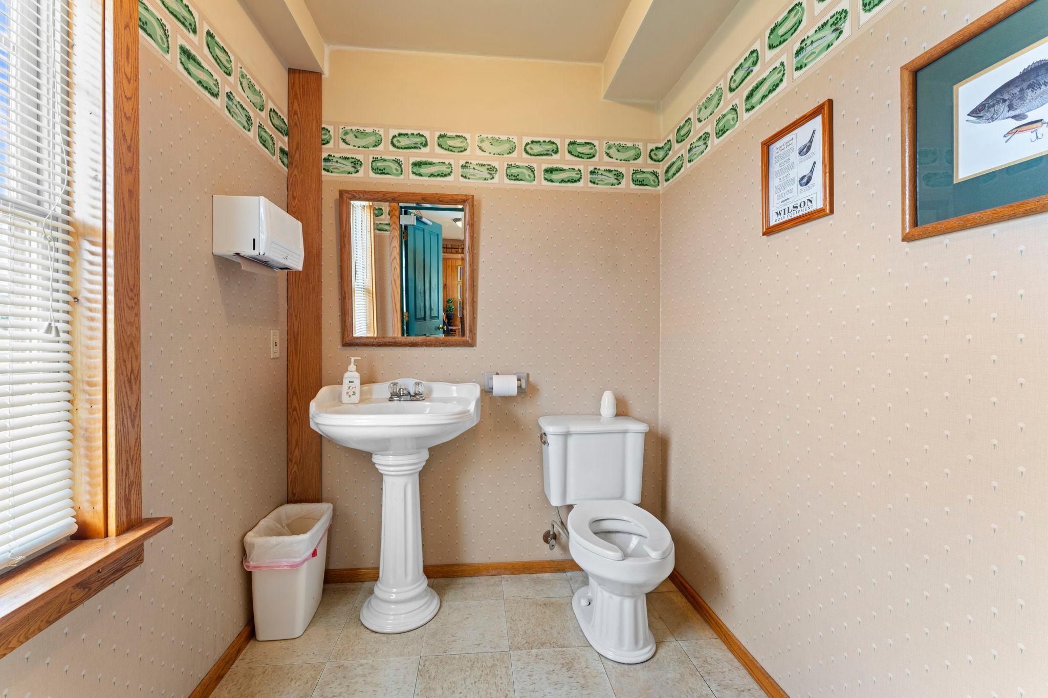 59-web-or-mls-W6841 Golf Course Road-529.jpg