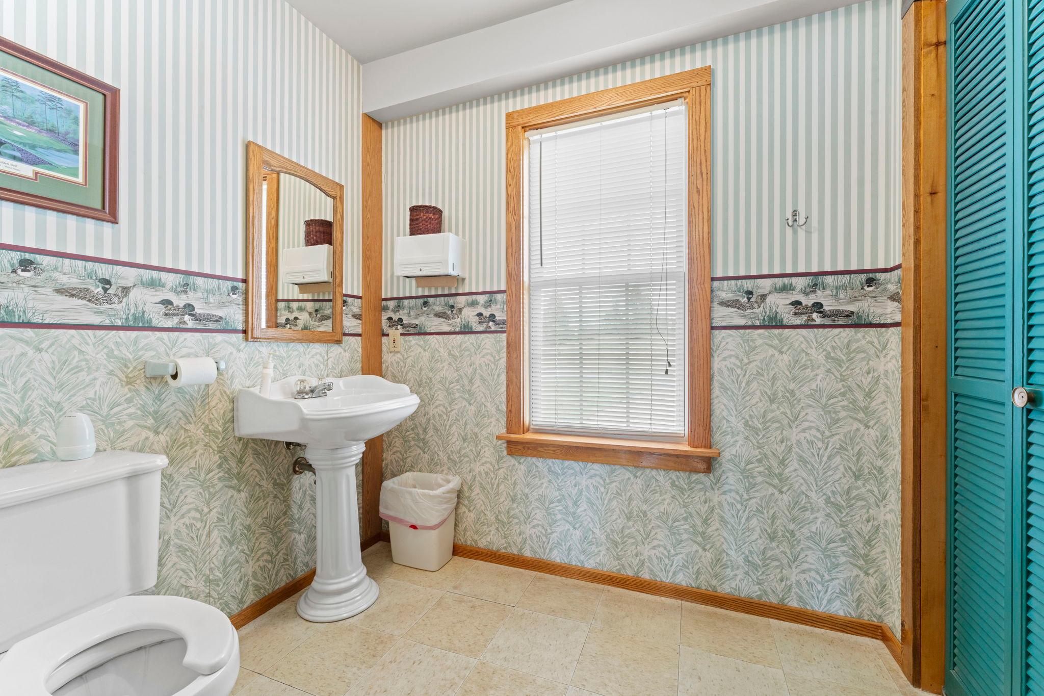 58-web-or-mls-W6841 Golf Course Road-469.jpg