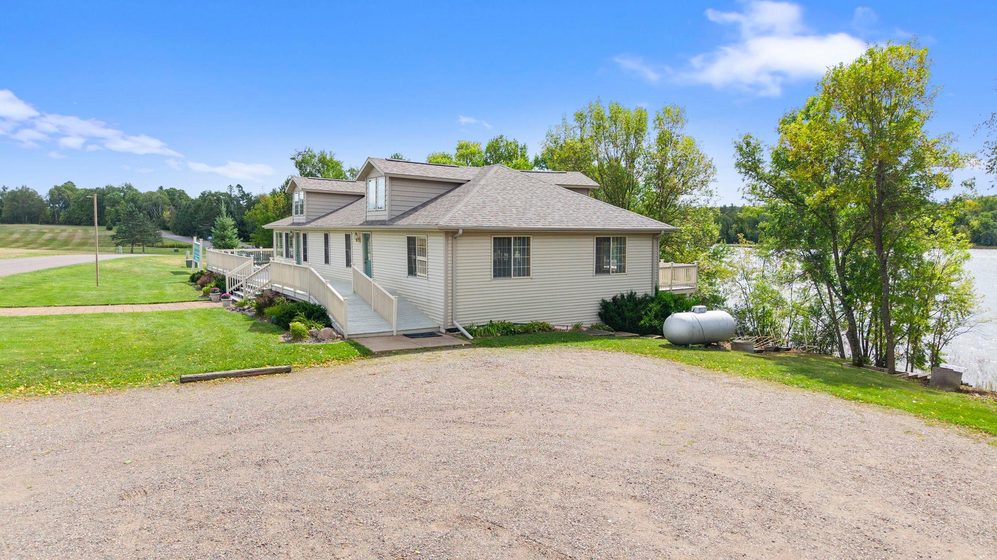 23-web-or-mls-W6841 Golf Course Road-151.jpg