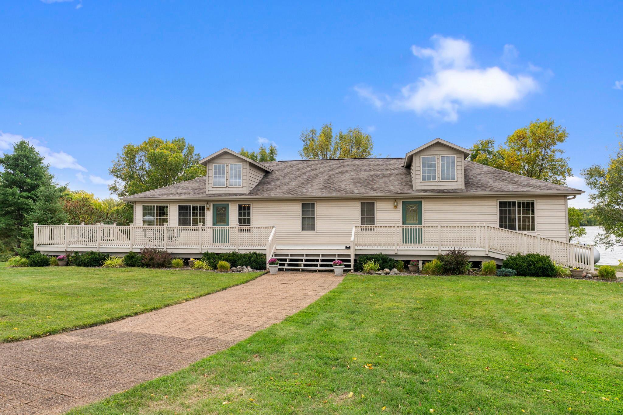 26-web-or-mls-W6841 Golf Course Road-267.jpg