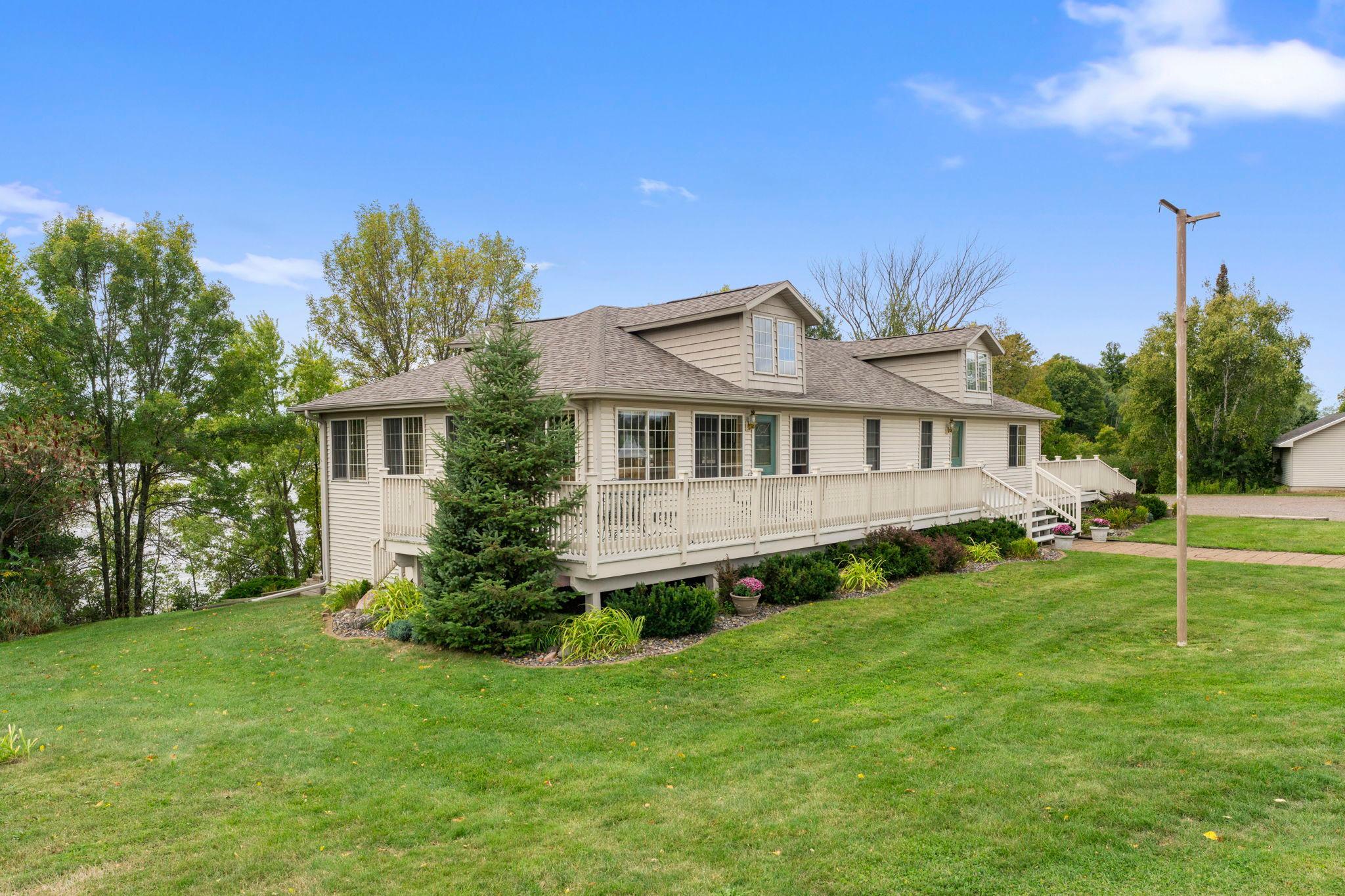 24-web-or-mls-W6841 Golf Course Road-257.jpg