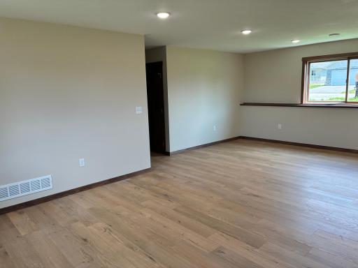 1825 Cypress Trail, New Richmond, WI 54017