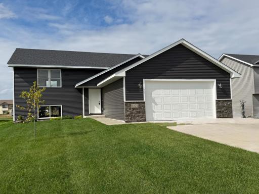 Photo for 1825 Cypress Trail, New Richmond, WI 54017 - listing #7150147 1825 Cypress Trail, New Richmond, WI 54017