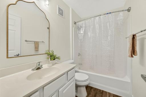 2022 29th Place NW, 203, Rochester, MN 55901
