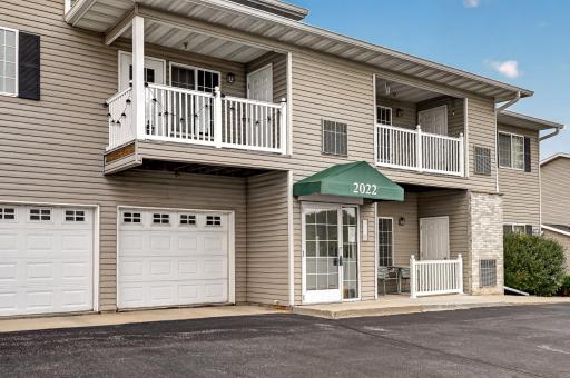 2022 29th Place NW, 203, Rochester, MN 55901