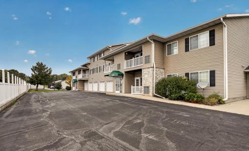 2022 29th Place NW, 203, Rochester, MN 55901