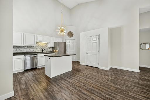 2022 29th Place NW, 203, Rochester, MN 55901