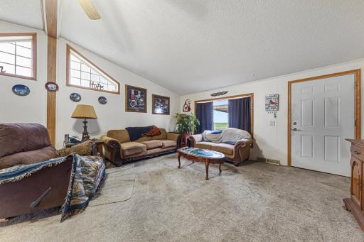 82090 State Highway 251, Austin, MN 56045