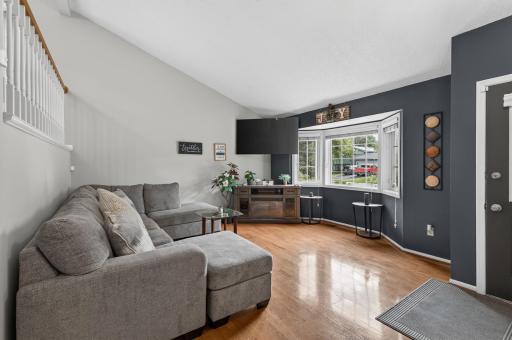 9442 Hale Avenue S, Cottage Grove, MN 55016